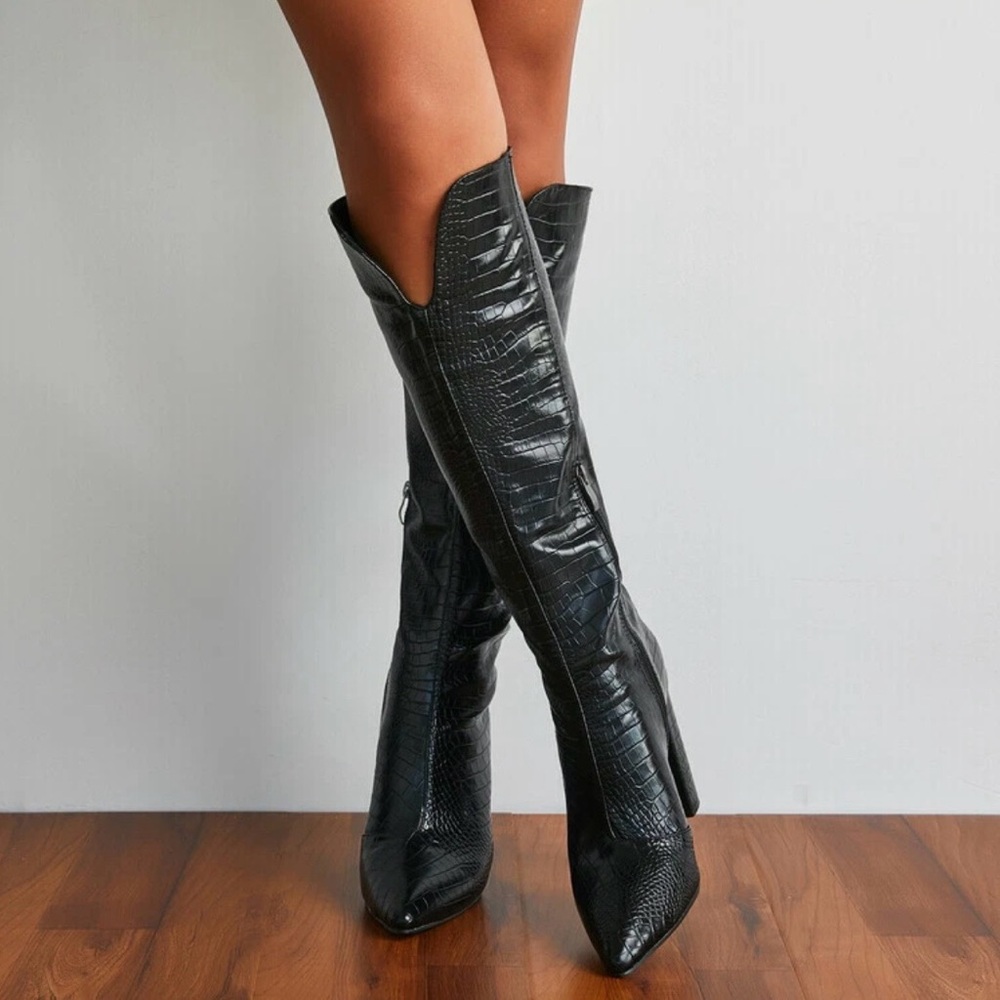 NIB Pauvaody Black Snakeskin Faux Leather Knee High Tall Pointed Heel Boots 7 - Picture 3 of 16